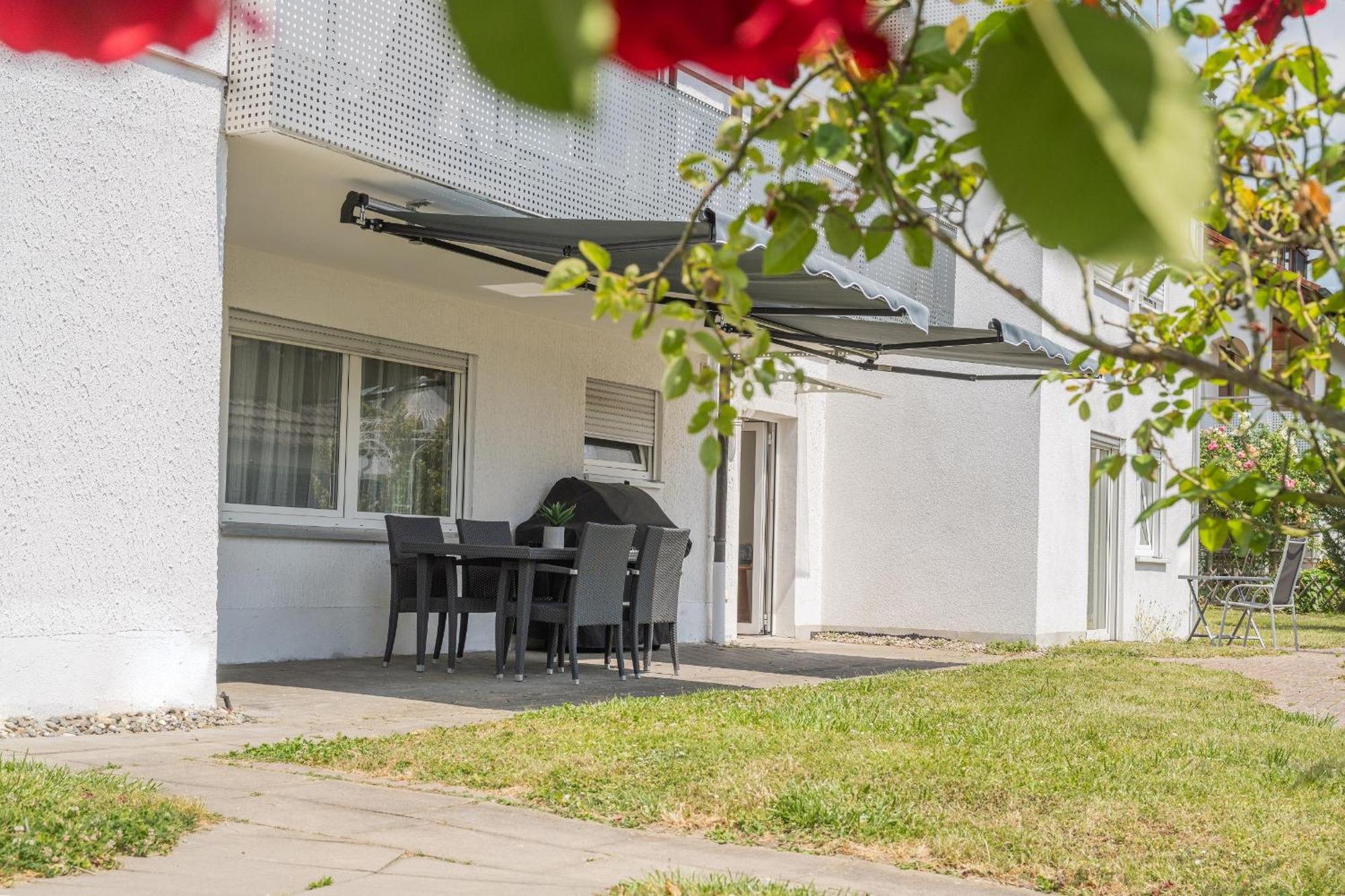 Hotel Am Kirchplatz อูเบอร์ลิงเงน ภายนอก รูปภาพ